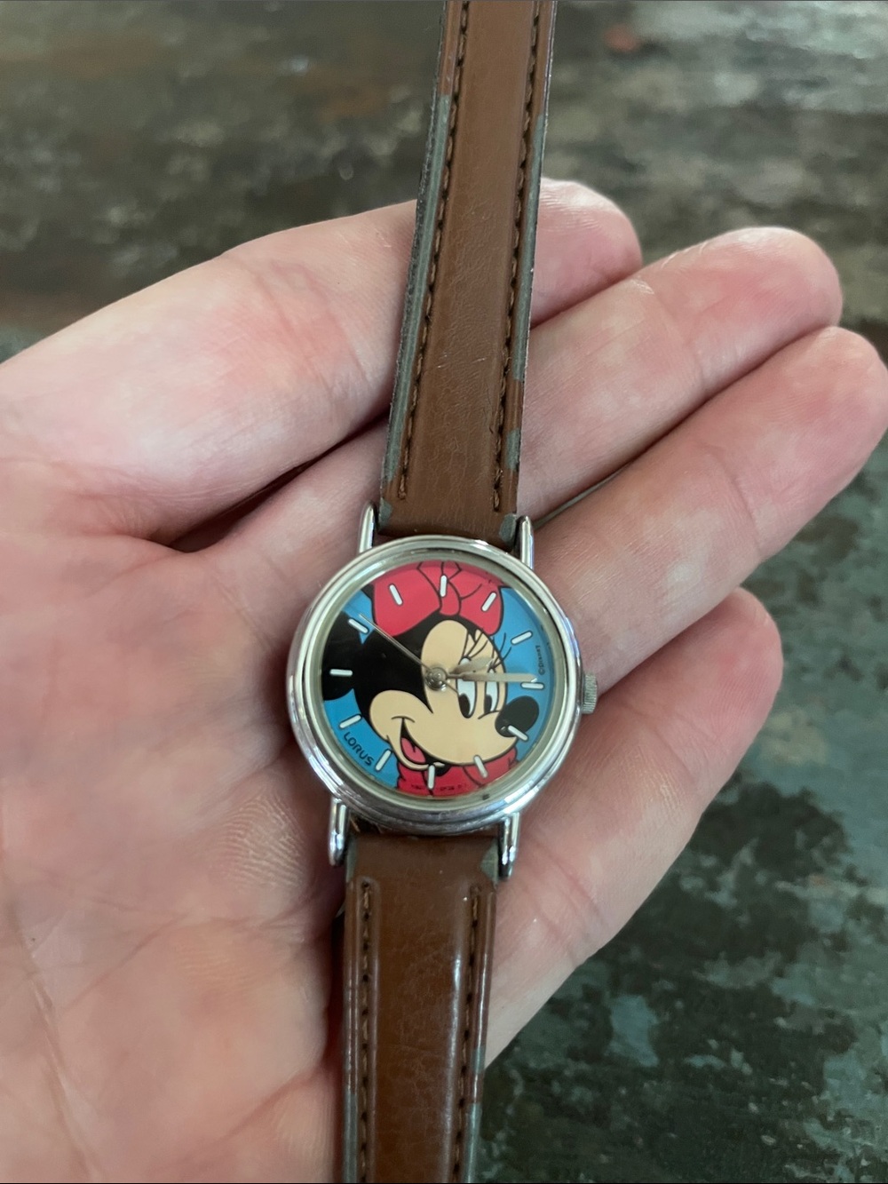 Women's Minnie Mouse Analog Watch with Brown Leather Strap